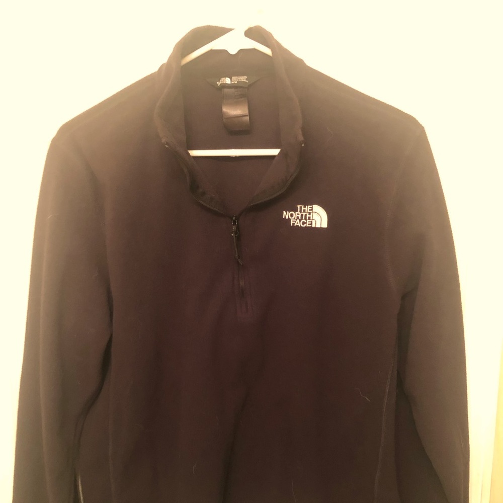 COPY - North face sweater